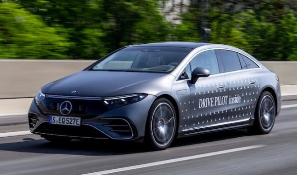 Mercedes-Benz Drive Pilot Уровень 3 Первый автономный «драйв»: мы пробуем первую в мире систему без водителя