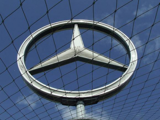 Mercedes-Benz закрыл сделку по продаже завода в России