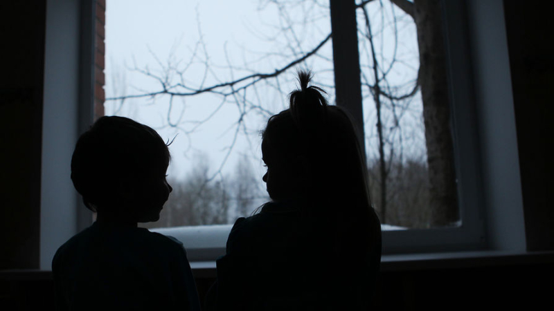 В Вологде прохожие спасли ребенка, выпавшего из окна