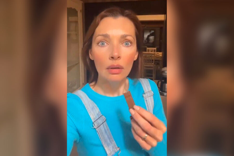 Актриса Наталия Антонова призналась, что в третью беременность «жрала за двоих» и набрала 30 кг