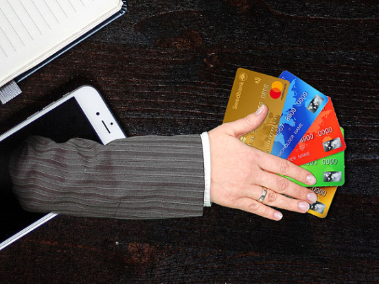 Россиян предупредили о самых распространенных схемах мошенничества