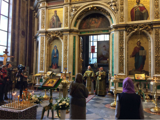 В России утверждена молитва для поиска работы