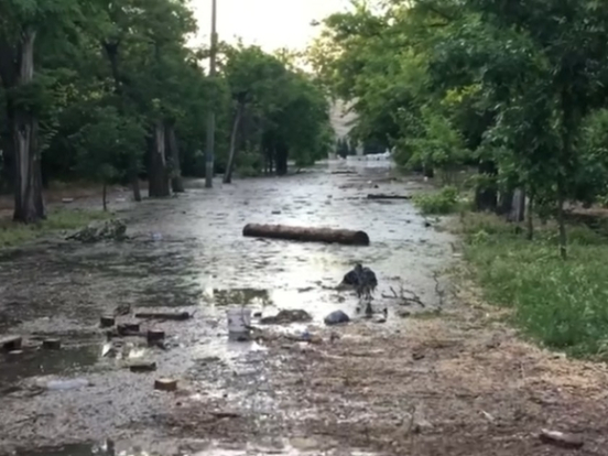 Власти Новой Каховки заявили, что вода полностью ушла с улиц города