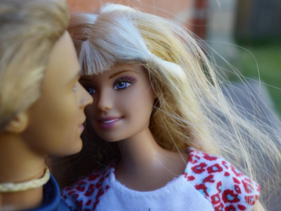Депутат Госдумы Бутина потребовала запретить Барби