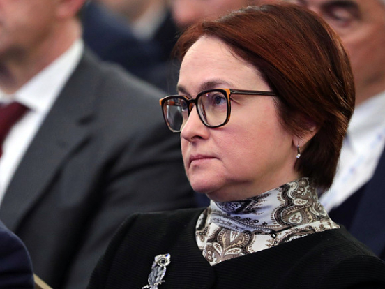 Набиуллина объяснила, почему слабеет рубль
