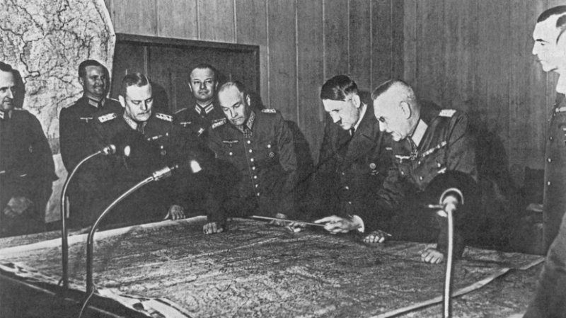 Совещание Гитлера в Бергхофе 31 июля 1940 года и его решения