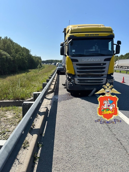 Три человека погибли в ДТП с грузовиком в Раменском