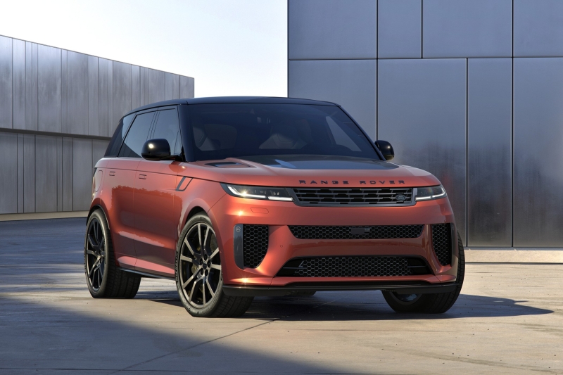 По цене суперкара: представлен самый дорогой в гамме Range Rover Sport SV Carbon